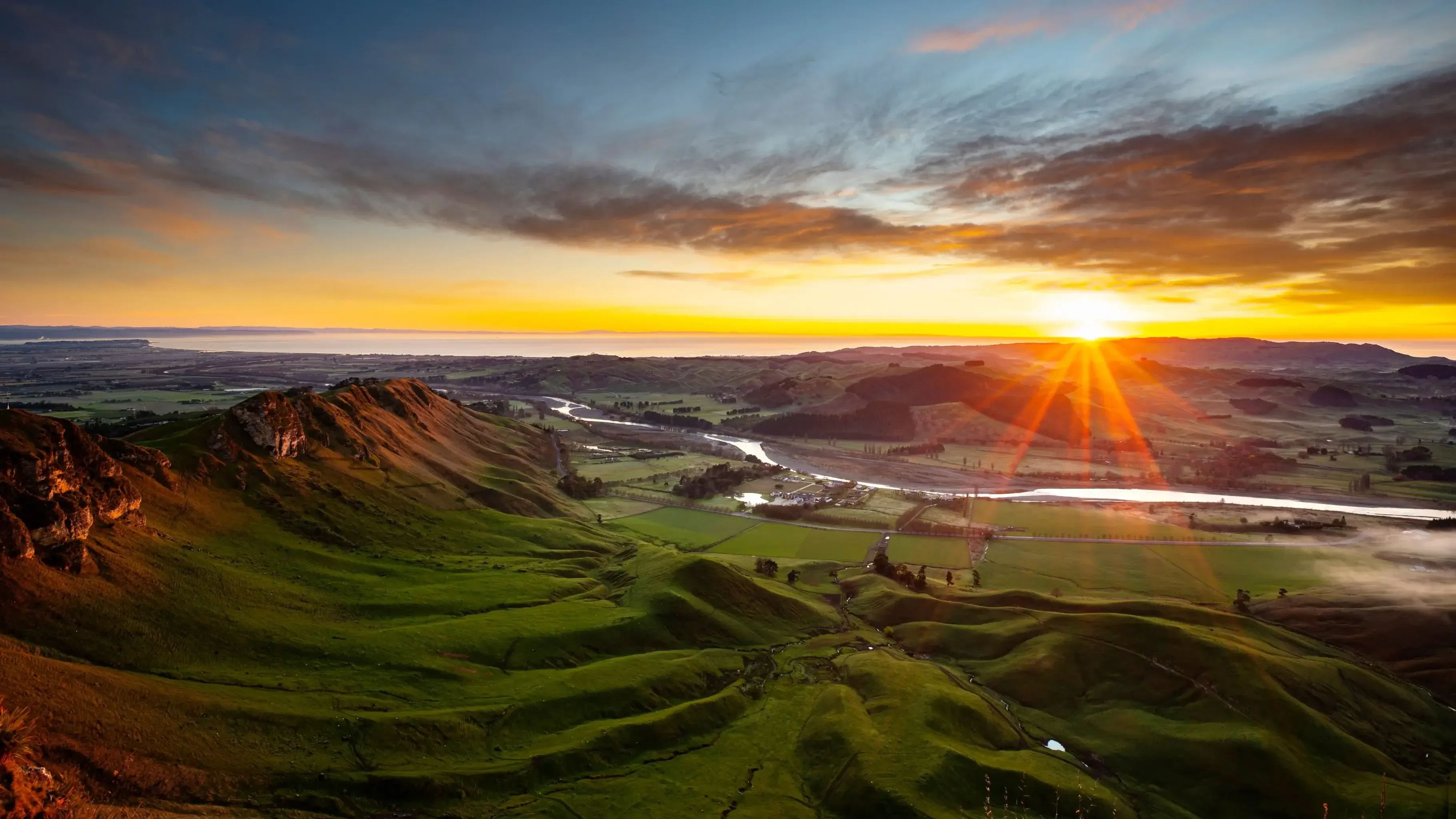 Hastings urban area in Hawke's Bay, local services and agriculture business hub.